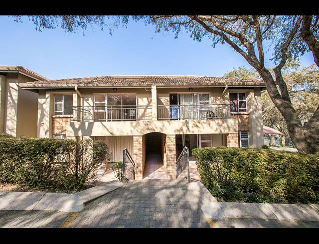 2 BEDROOM APARTMENT BLOCK SOLD IN BRYANSTON
